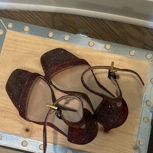 Stuart Weitzman Burgundy Glitter Heels – Size 7